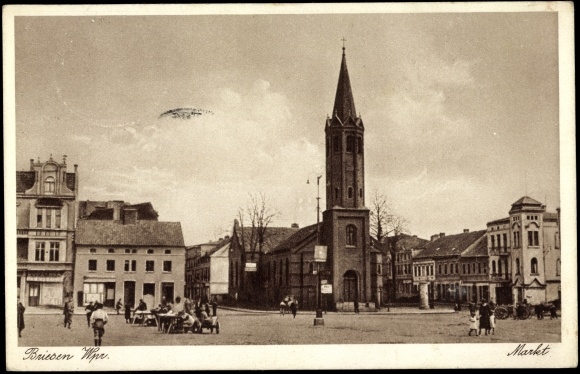 Marktplatz Briesen (hist. Postkarte, um 1935).jpg
